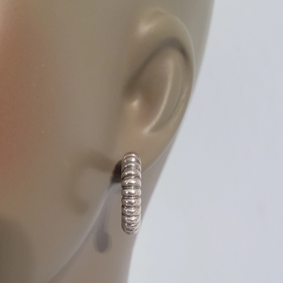 LAGOS Caviar Ribbed Sterling Silver Half Hoop Earrings - Picture 5 of 8